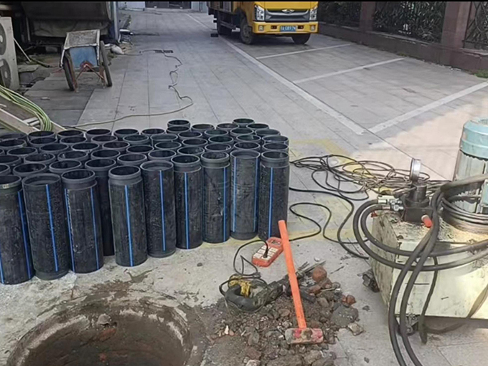 江阴PE置换管厂家 DN315置换管 非开挖管短管置换